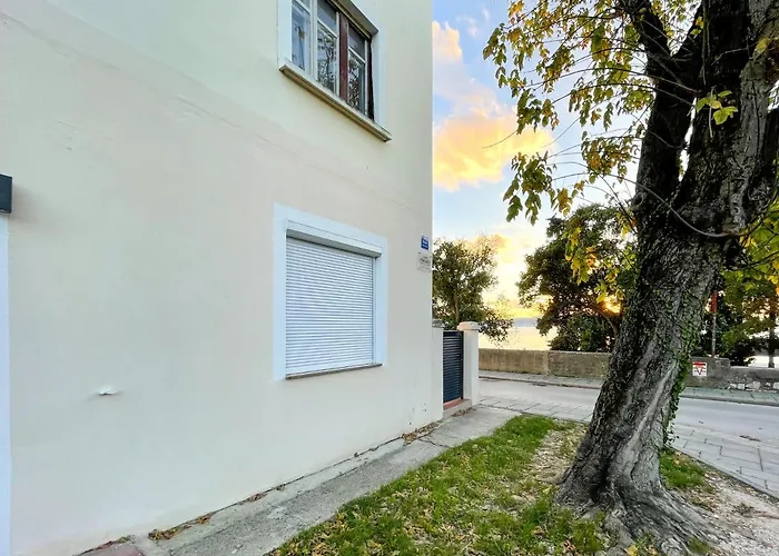 Palace Kolovare Apartment Zadar