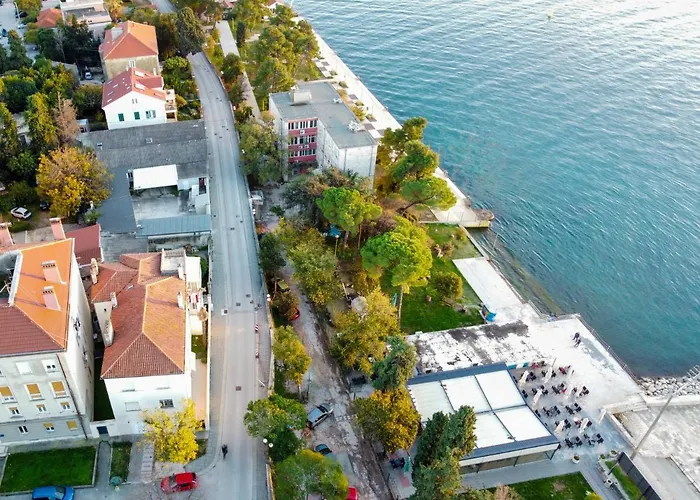 Apartament Palace Kolovare *